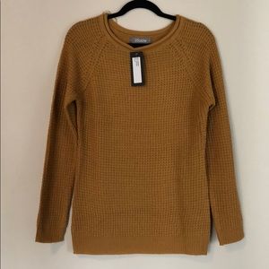 Mustard Waffle Knit Pullover. NWT Sz M